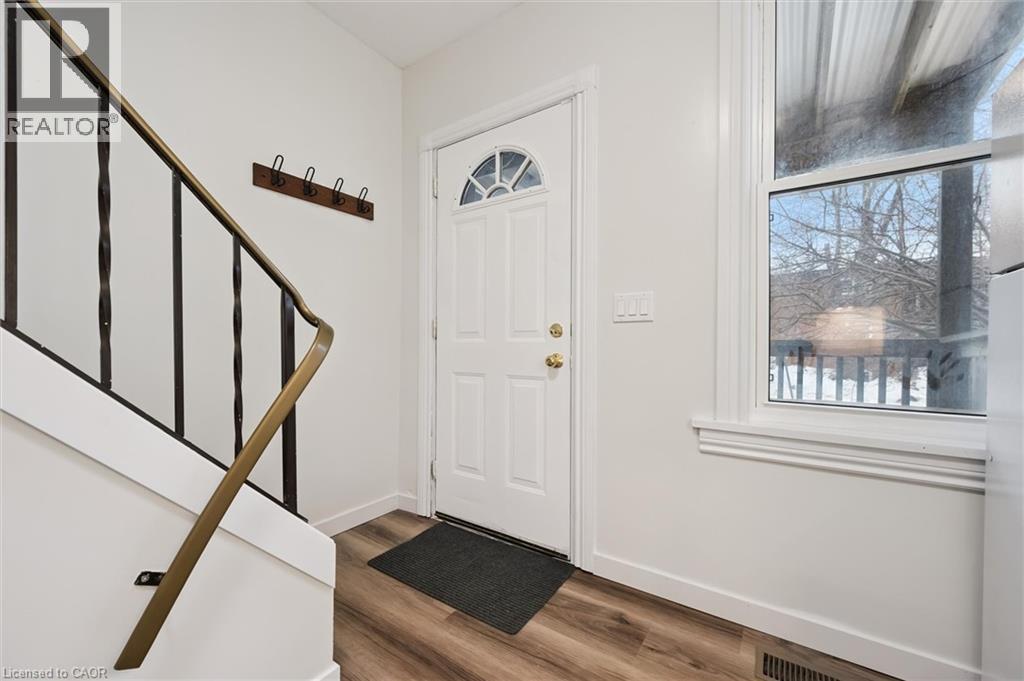 160 Ahrens Street W, Kitchener, Ontario  N2H 4C9 - Photo 5 - 40806283