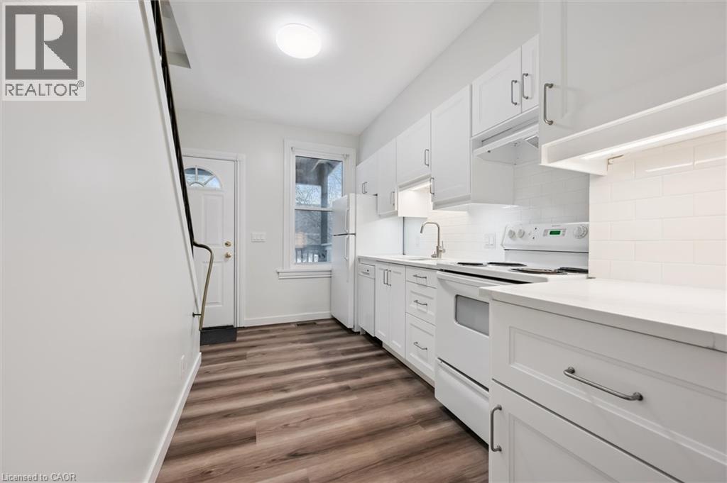 160 Ahrens Street W, Kitchener, Ontario  N2H 4C9 - Photo 7 - 40806283