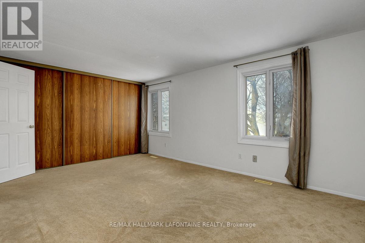 6128 Vineyard Drive, Ottawa, Ontario  K1C 2N6 - Photo 26 - X12804626