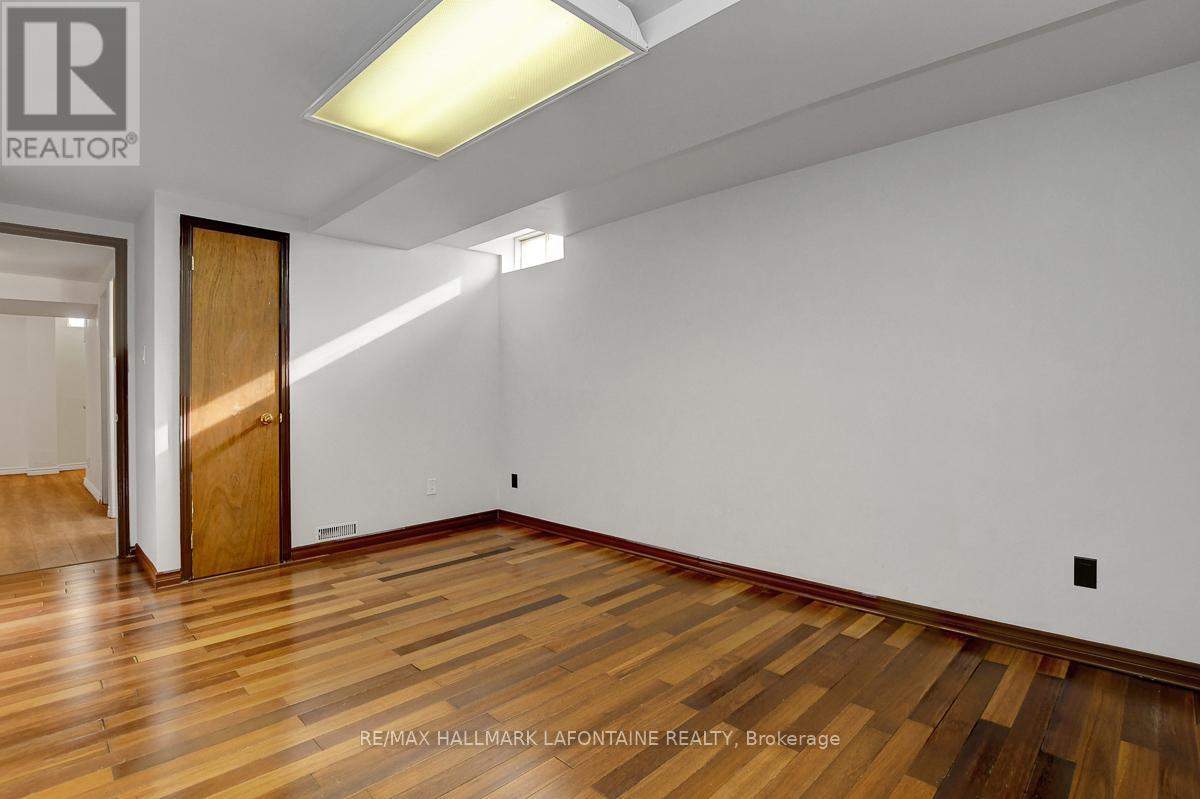 6128 Vineyard Drive, Ottawa, Ontario  K1C 2N6 - Photo 43 - X12804626