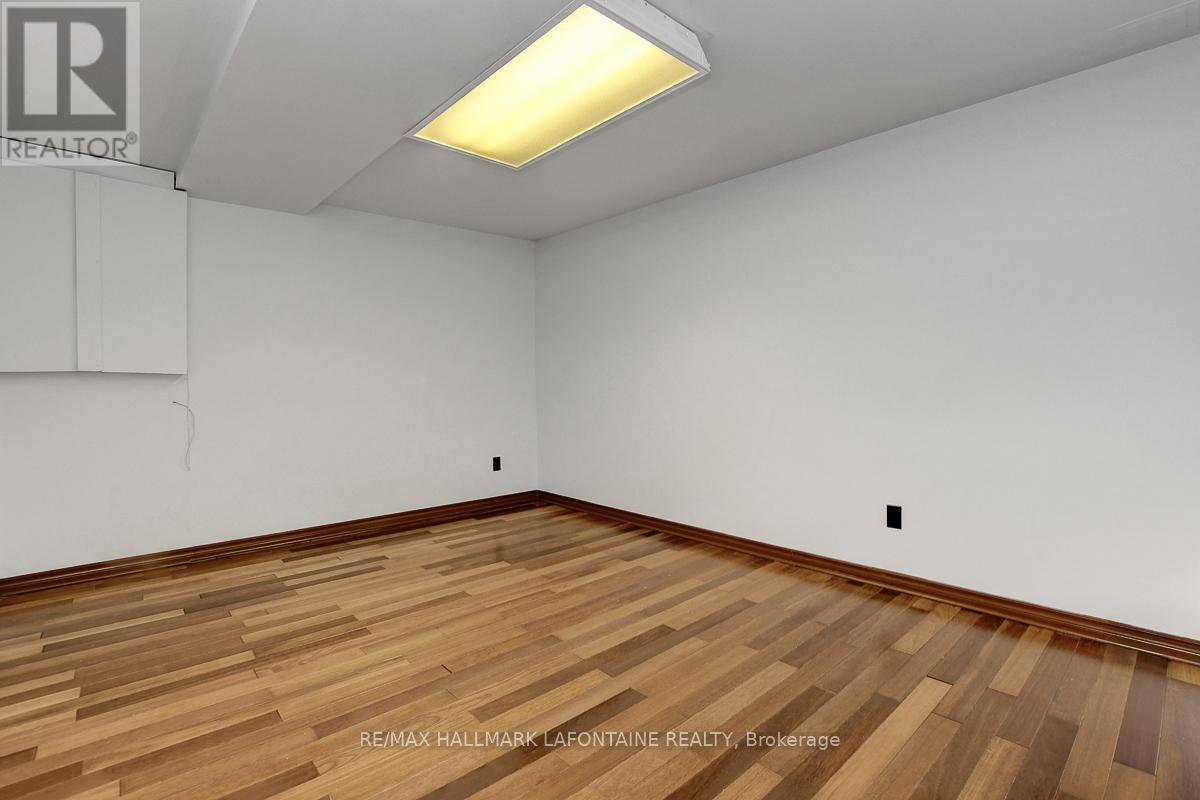 6128 Vineyard Drive, Ottawa, Ontario  K1C 2N6 - Photo 44 - X12804626