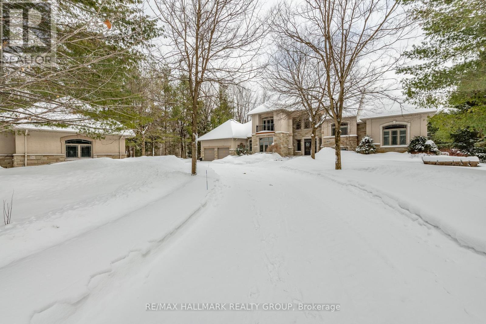 5800 QUEENSCOURT CRESCENT, Ottawa, Ontario