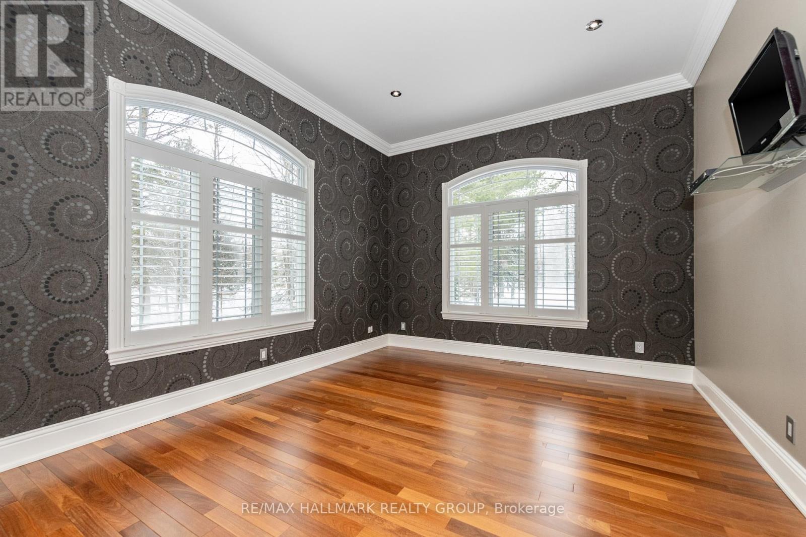 5800 Queenscourt Crescent, Ottawa, Ontario  K4M 1K3 - Photo 17 - X12804682