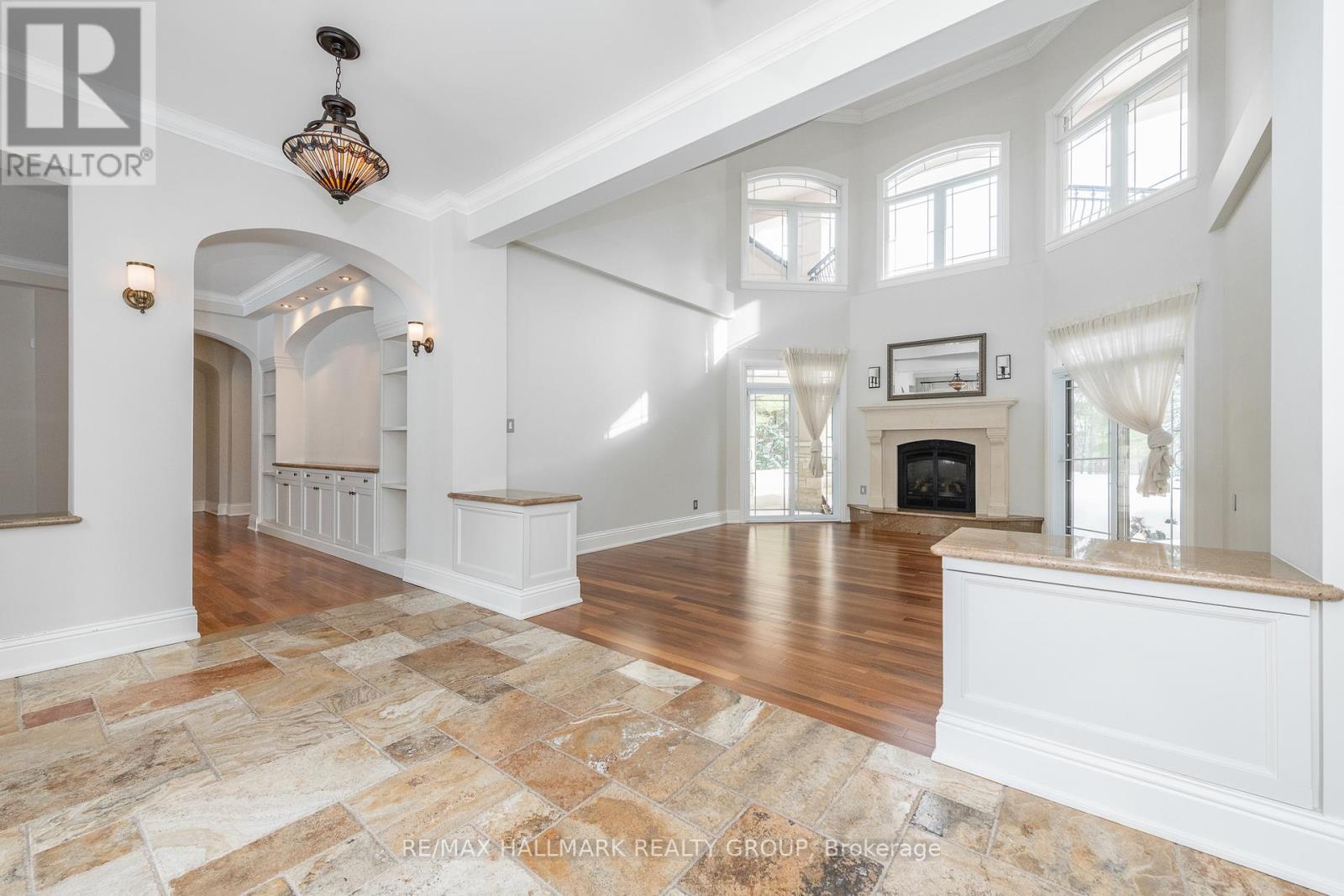 5800 Queenscourt Crescent, Ottawa, Ontario  K4M 1K3 - Photo 4 - X12804682