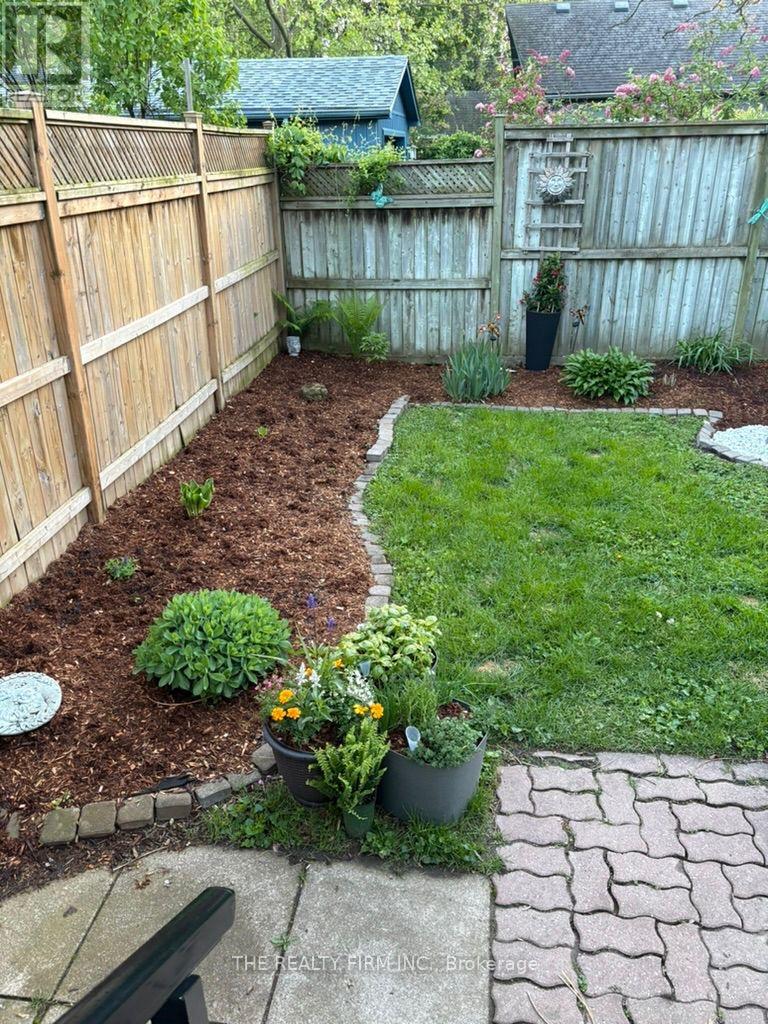 7 Edward Street, London South, Ontario  N6C 3G9 - Photo 33 - X12802240