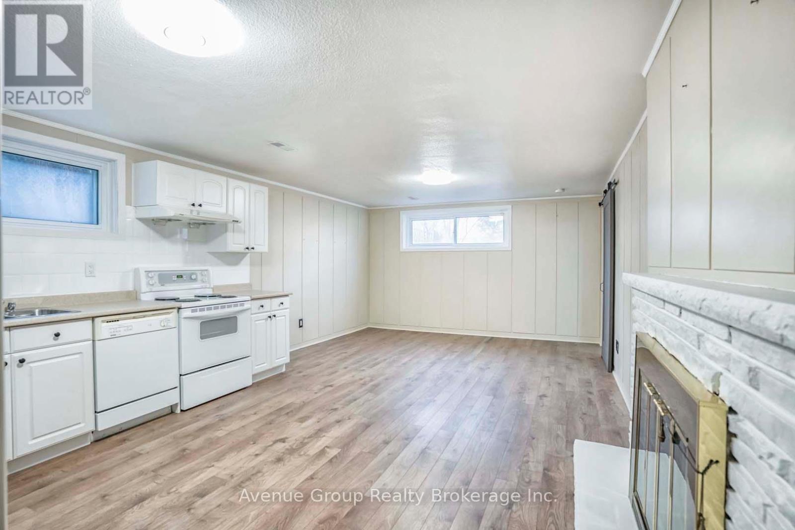 Lower - 38 Hopperton Drive, Toronto, Ontario  M2L 2S6 - Photo 6 - C12804622