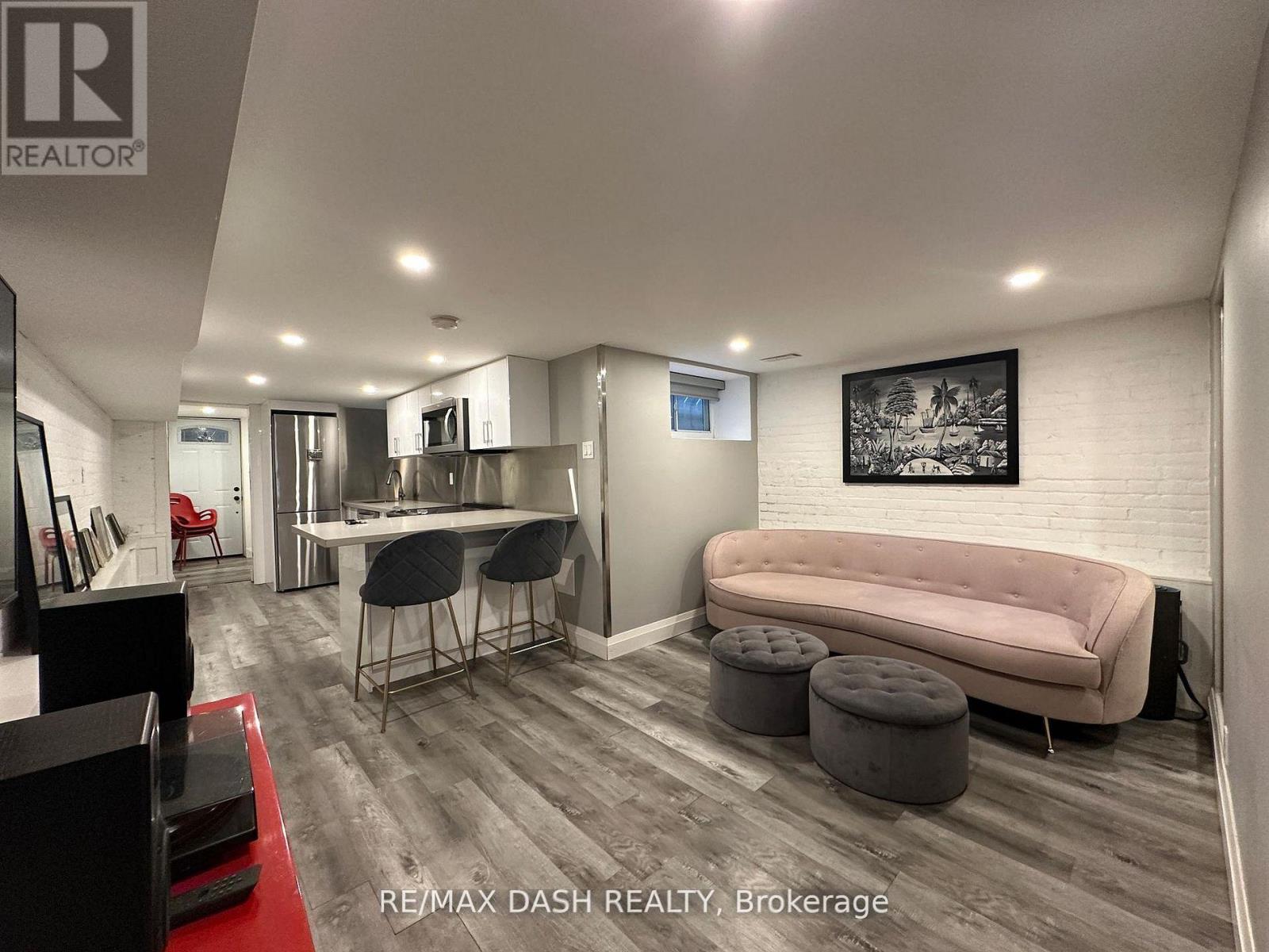 Bsmt - 725 Palmerston Avenue W, Toronto, Ontario  M6G 2P6 - Photo 1 - C12804660