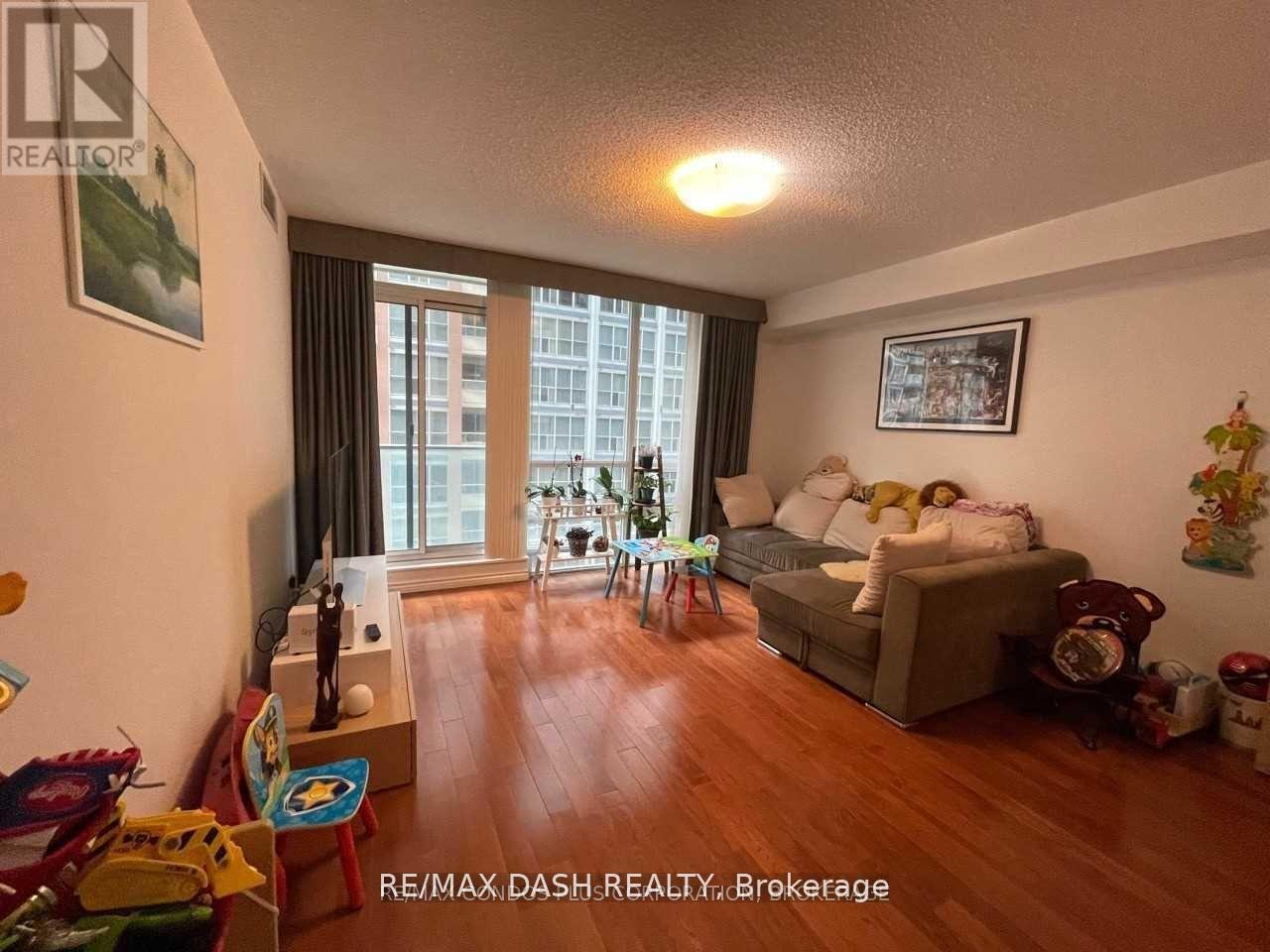 502 - 263 Wellington Street W, Toronto, Ontario  M5V 3E6 - Photo 13 - C12804666