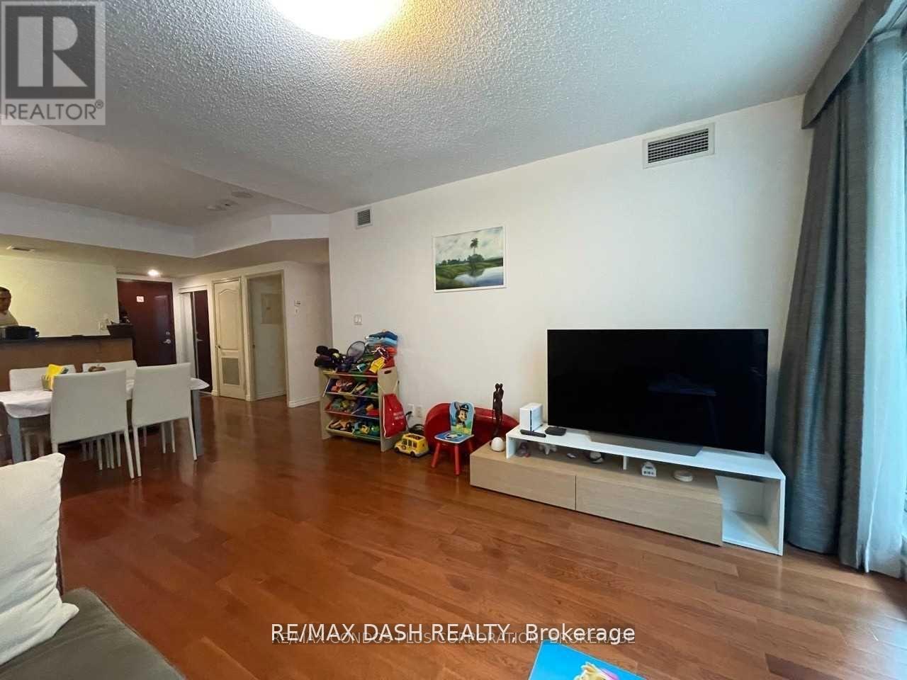 502 - 263 Wellington Street W, Toronto, Ontario  M5V 3E6 - Photo 15 - C12804666