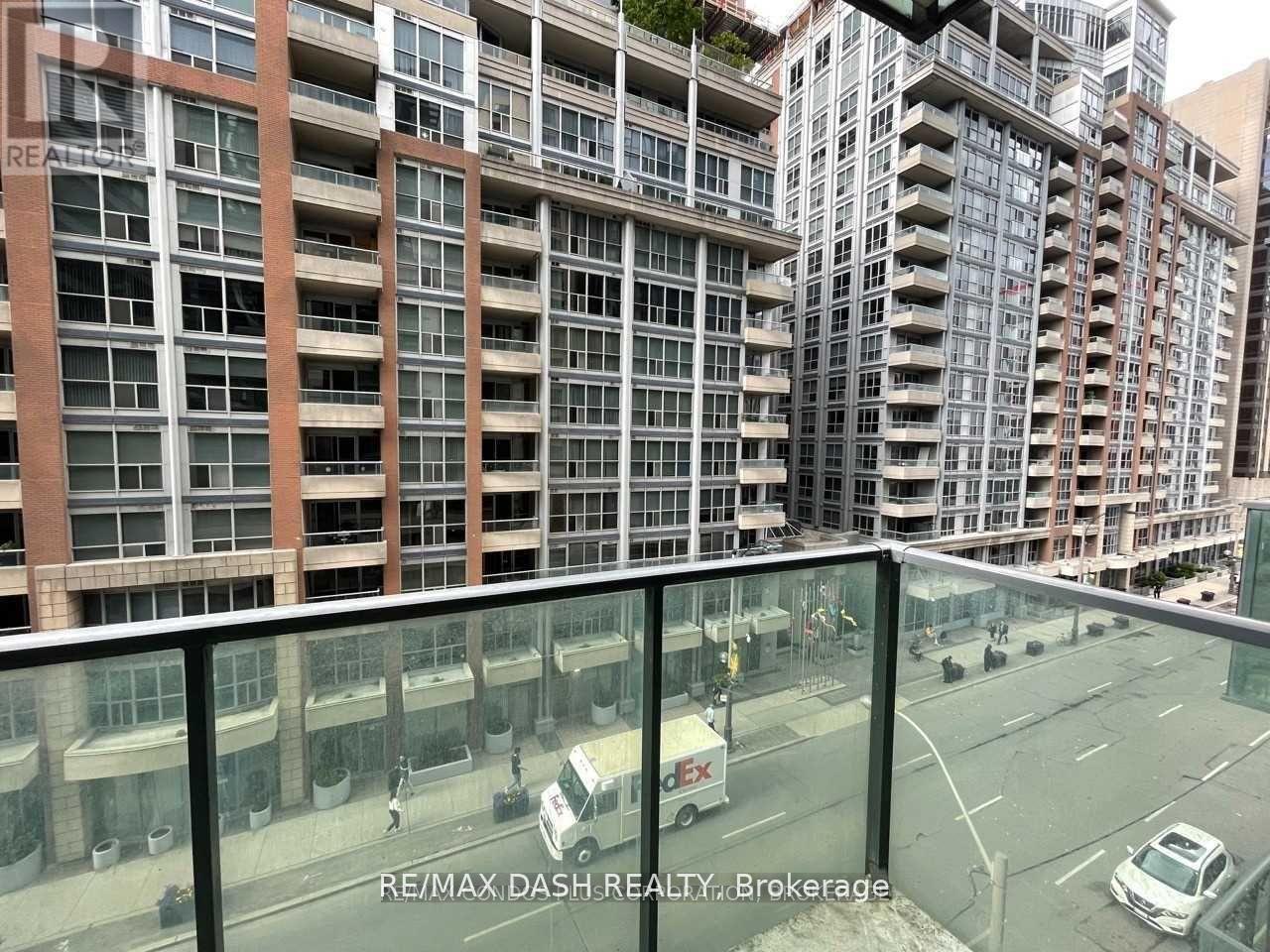 502 - 263 Wellington Street W, Toronto, Ontario  M5V 3E6 - Photo 16 - C12804666