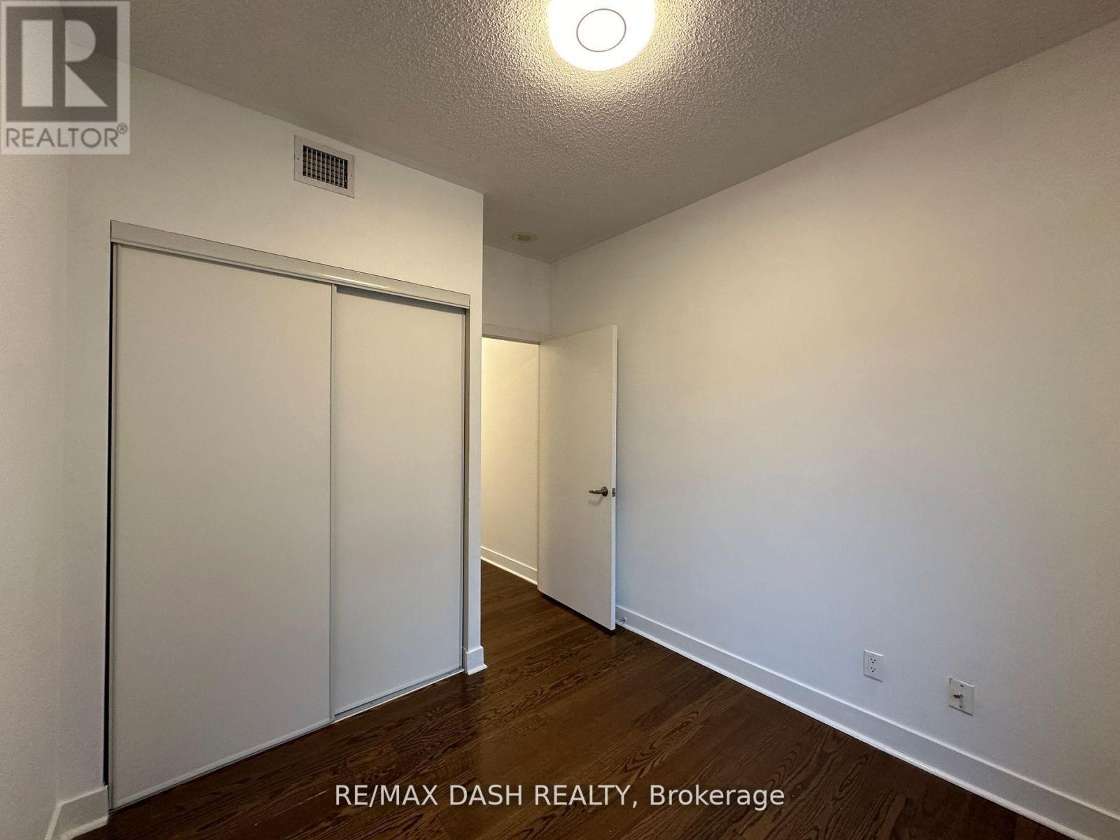 411 - 438 King Street W, Toronto, Ontario  M5V 3T9 - Photo 8 - C12804670