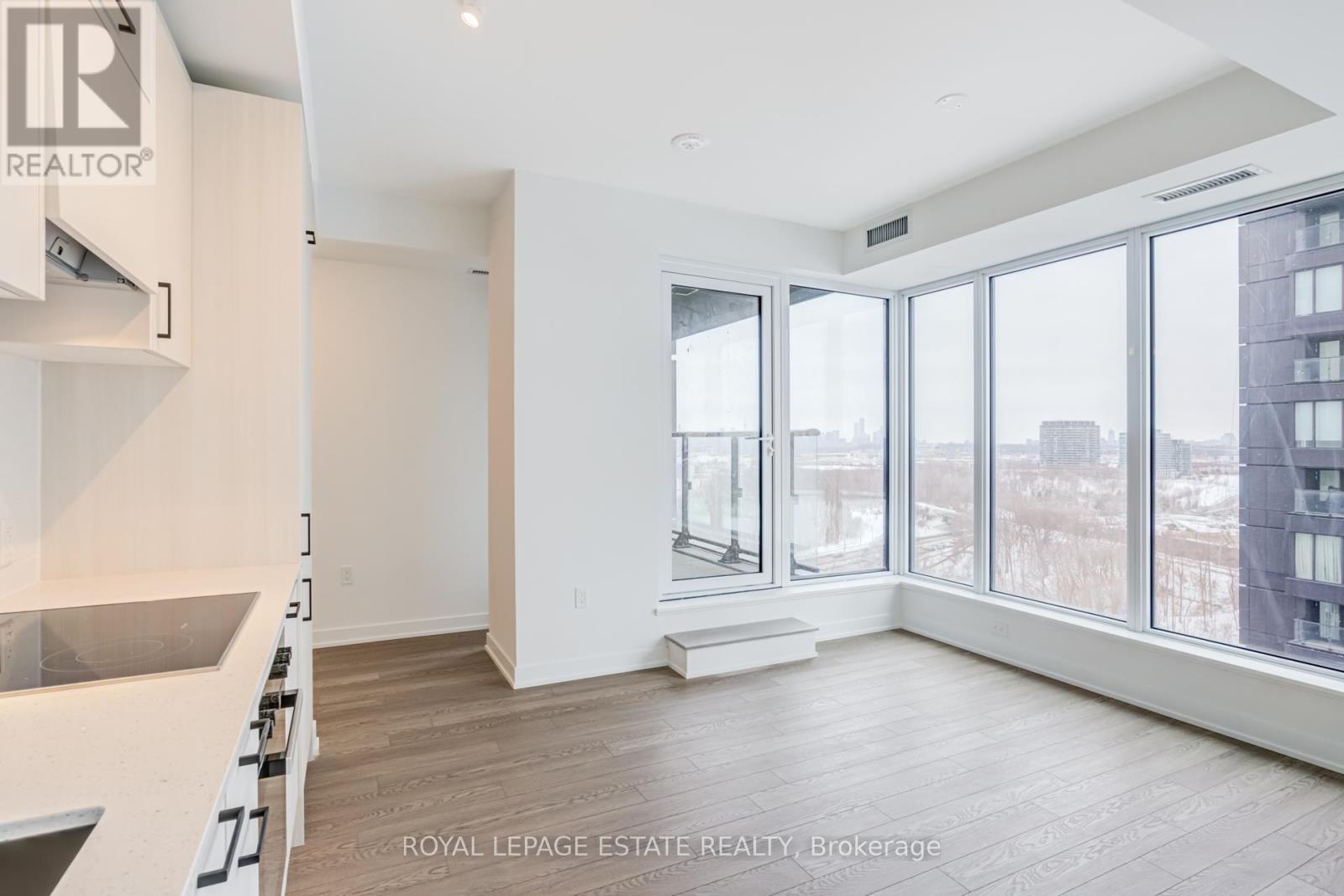 1006 - 1 Quarrington Lane, Toronto, Ontario  M3C 0S4 - Photo 11 - C12804686