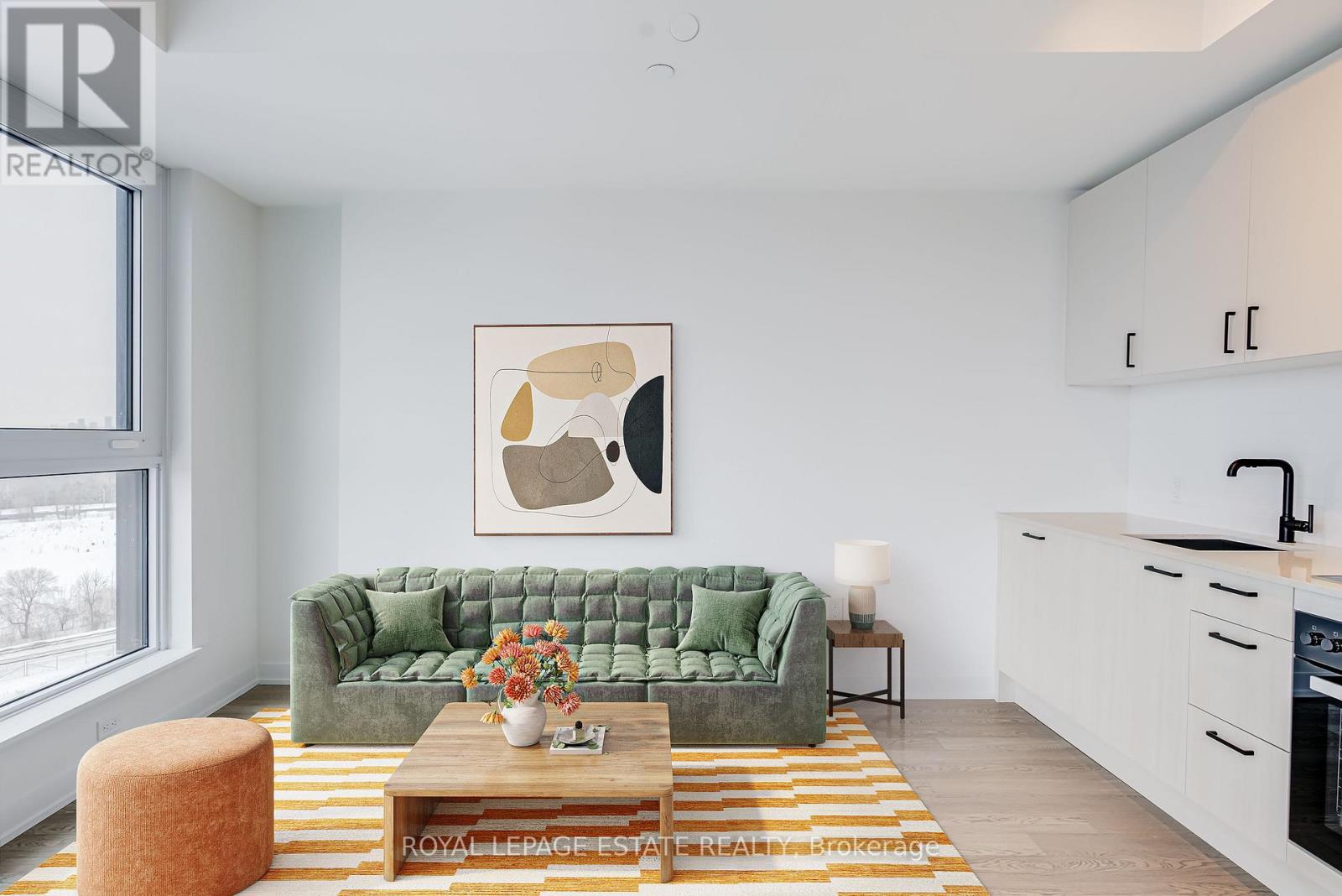 1006 - 1 Quarrington Lane, Toronto, Ontario  M3C 0S4 - Photo 2 - C12804686