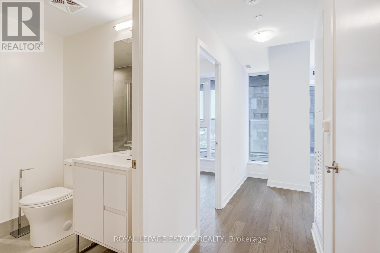 1006 - 1 Quarrington Lane, Toronto, Ontario  M3C 0S4 - Photo 6 - C12804686