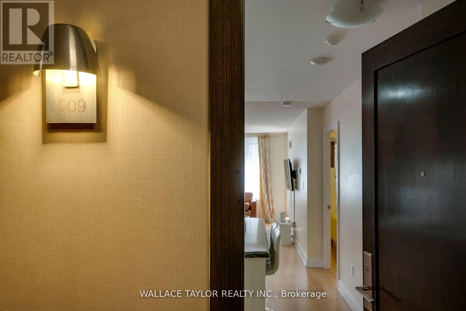 509 - 20 Blue Jays Way, Toronto, Ontario  M5V 3W6 - Photo 2 - C12804704