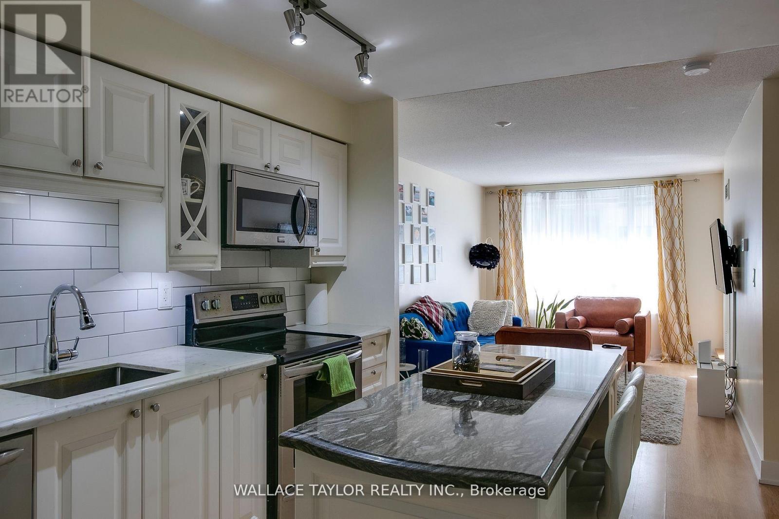 509 - 20 Blue Jays Way, Toronto, Ontario  M5V 3W6 - Photo 4 - C12804704