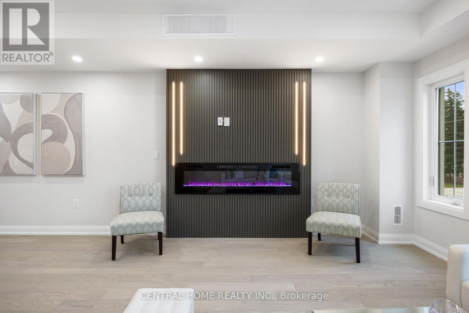 2946 Elgin Mills Road, Markham, Ontario  L6C 0E5 - Photo 6 - N12804640