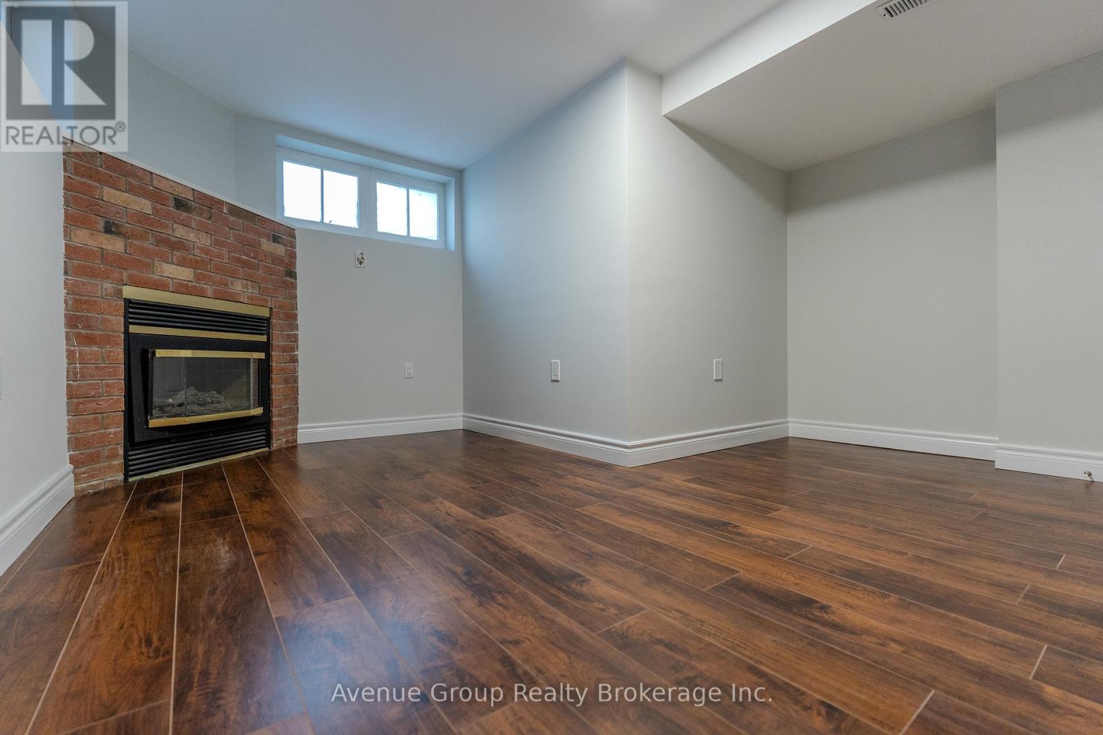 Lower - 306 Wenlock Avenue, Richmond Hill, Ontario  L4C 1M7 - Photo 12 - N12804644