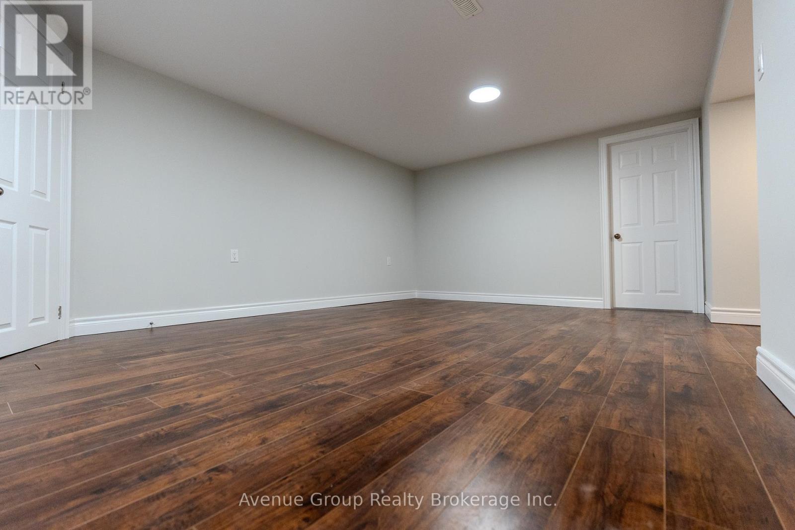 Lower - 306 Wenlock Avenue, Richmond Hill, Ontario  L4C 1M7 - Photo 6 - N12804644