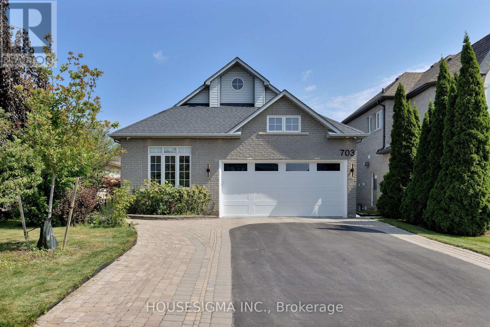 703 MADELINE HEIGHTS, Newmarket, Ontario