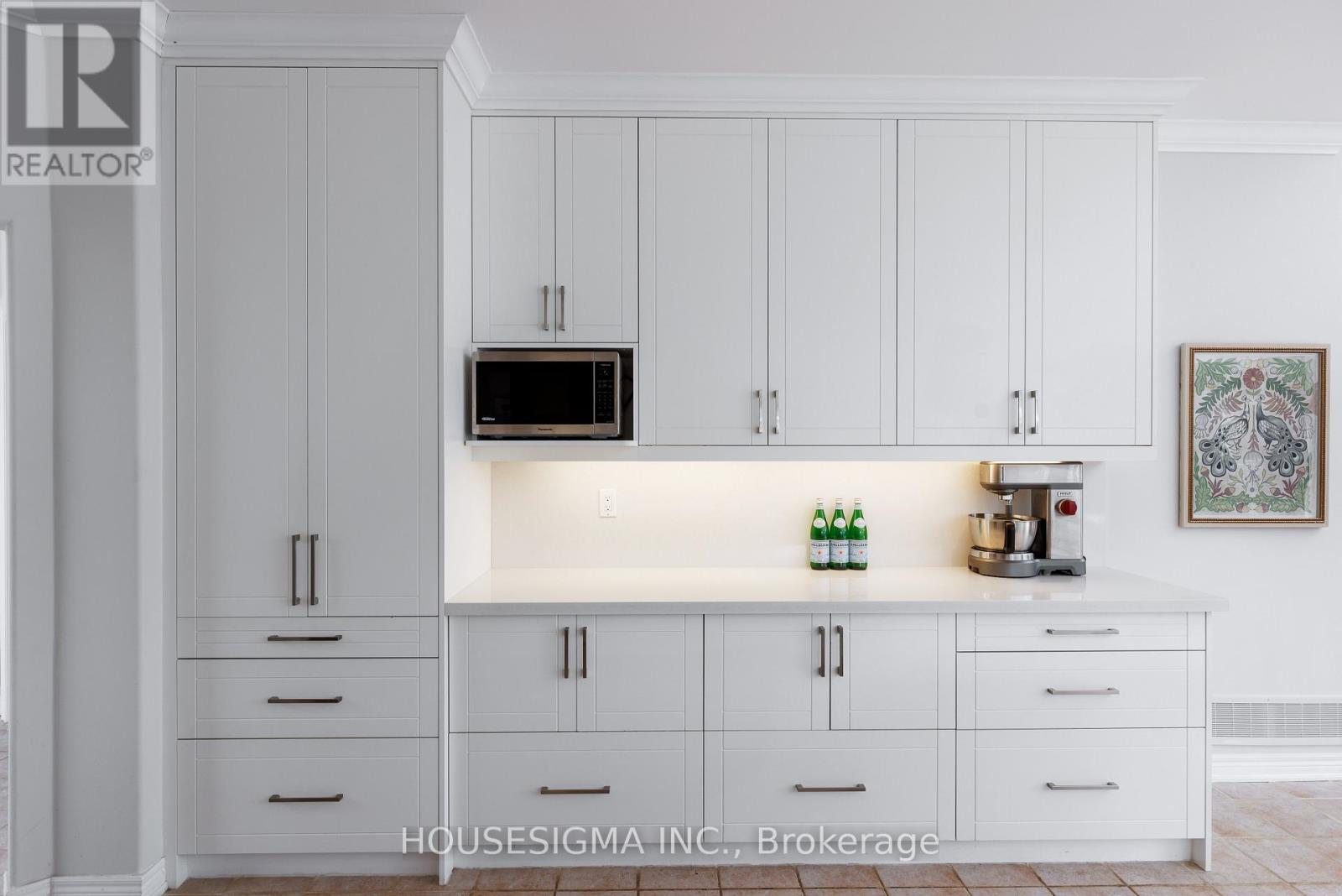 703 Madeline Heights, Newmarket, Ontario  L3X 2J6 - Photo 12 - N12804692