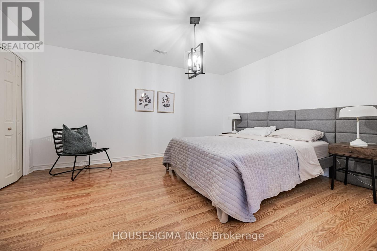 703 Madeline Heights, Newmarket, Ontario  L3X 2J6 - Photo 30 - N12804692