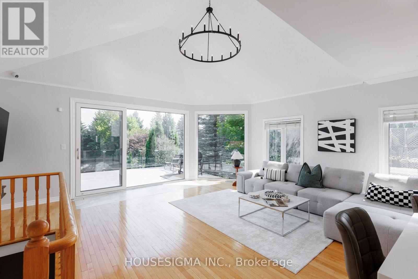 703 Madeline Heights, Newmarket, Ontario  L3X 2J6 - Photo 6 - N12804692