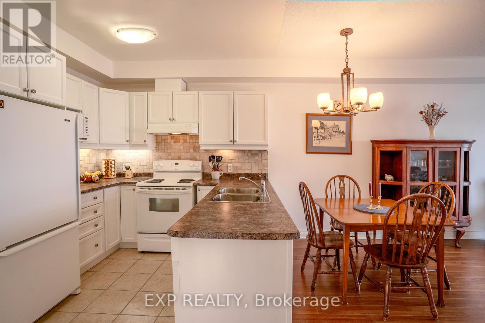 304 - 91 Raglan Street, Collingwood, Ontario  L9Y 0B2 - Photo 5 - S12804698