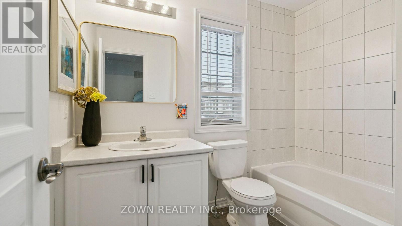 611 Murray Meadows Place, Milton, Ontario  L9T 8L7 - Photo 31 - W12804678