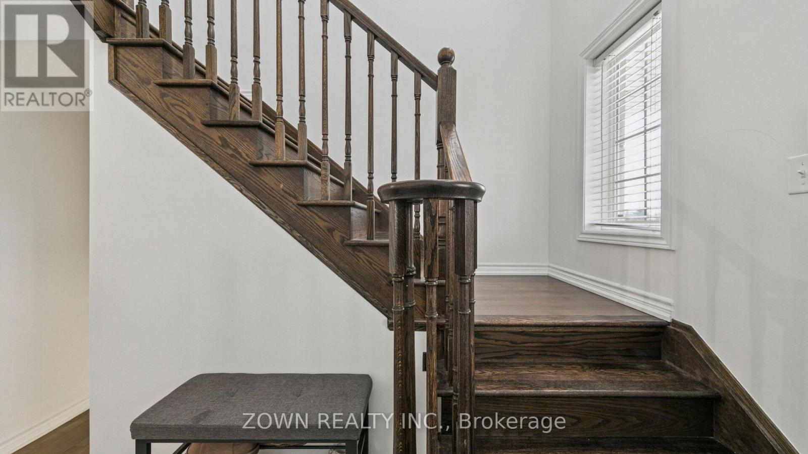 611 Murray Meadows Place, Milton, Ontario  L9T 8L7 - Photo 9 - W12804678