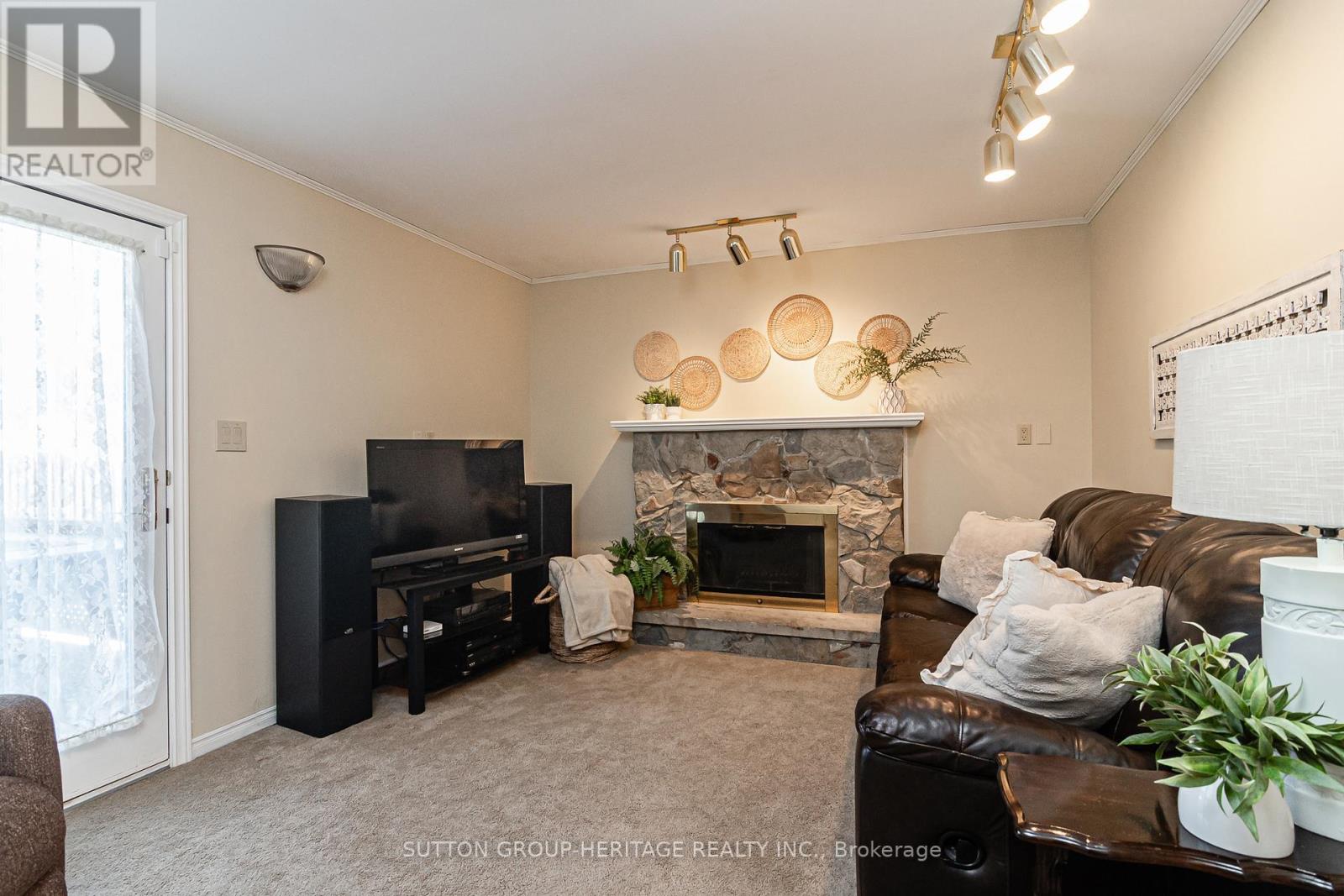 615 Churchill Avenue, Milton, Ontario  L9T 3A1 - Photo 10 - W12804688