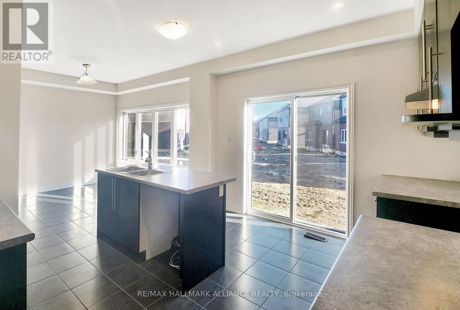 60 Macklin Street, Brantford, Ontario  N3T 5L8 - Photo 10 - X12804618