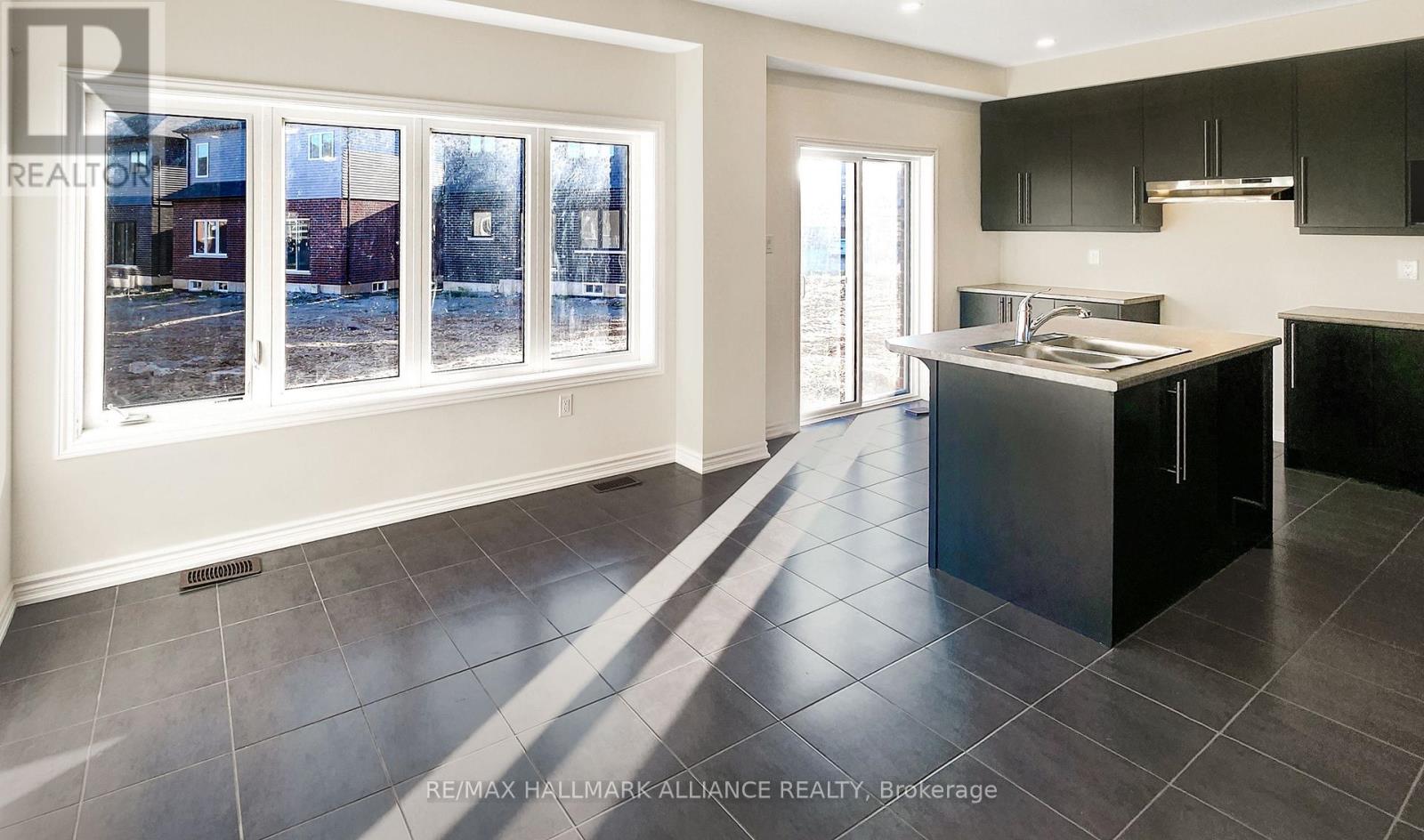 60 Macklin Street, Brantford, Ontario  N3T 5L8 - Photo 8 - X12804618