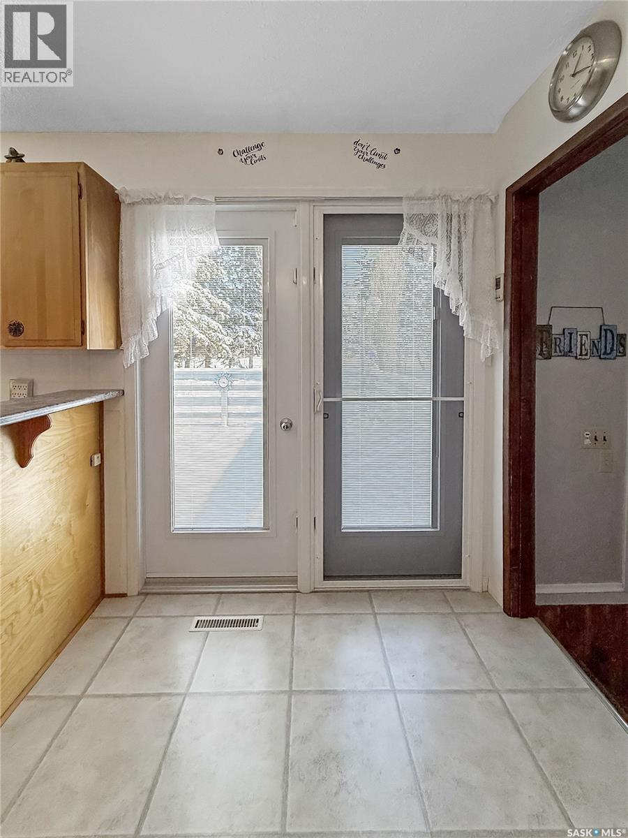 202 2nd Avenue W, Meath Park, Saskatchewan  S0J 1T0 - Photo 19 - SK028905