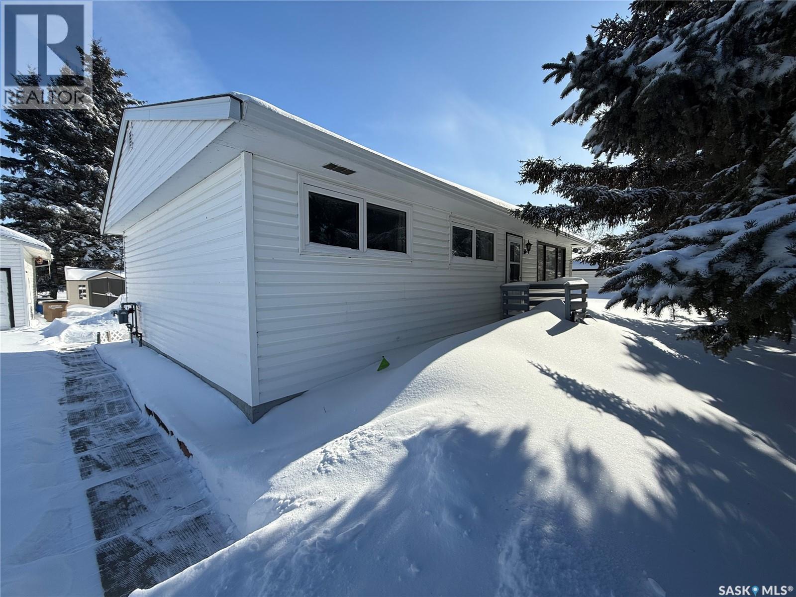 202 2nd Avenue W, Meath Park, Saskatchewan  S0J 1T0 - Photo 30 - SK028905