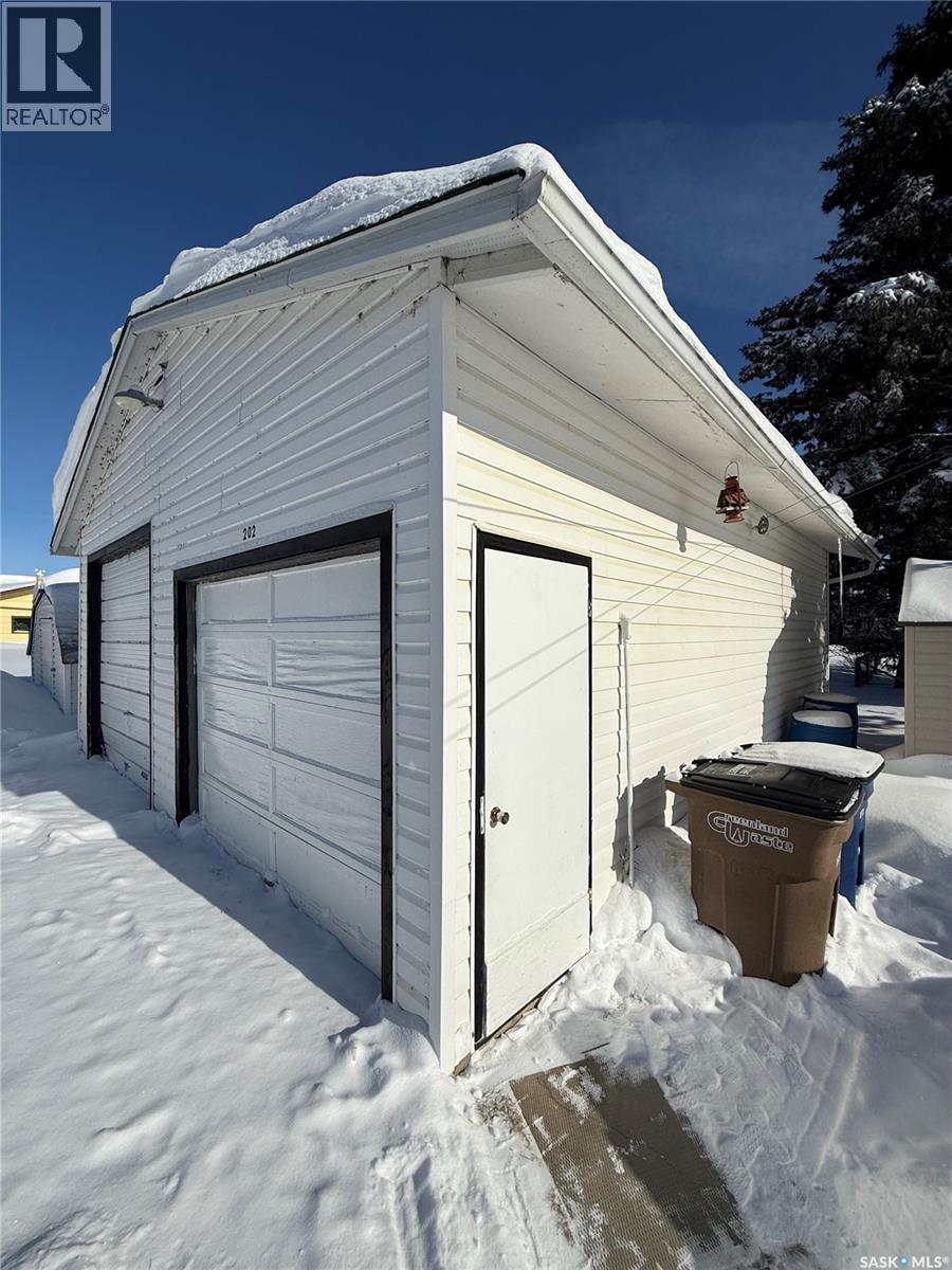 202 2nd Avenue W, Meath Park, Saskatchewan  S0J 1T0 - Photo 32 - SK028905