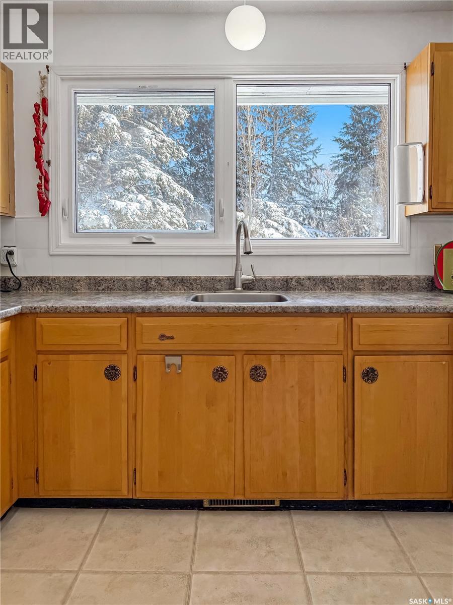 202 2nd Avenue W, Meath Park, Saskatchewan  S0J 1T0 - Photo 5 - SK028905