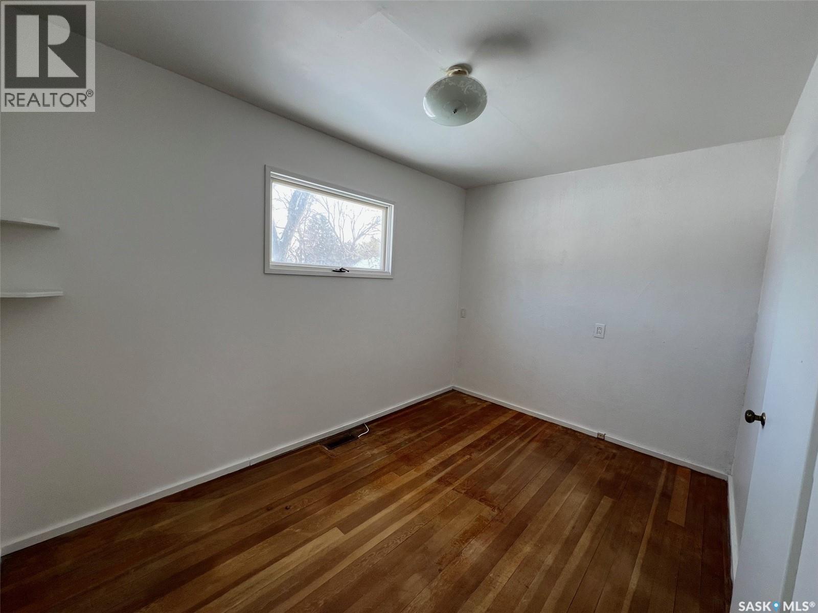 702 Princess Street, Regina, Saskatchewan  S4T 3X7 - Photo 8 - SK028782