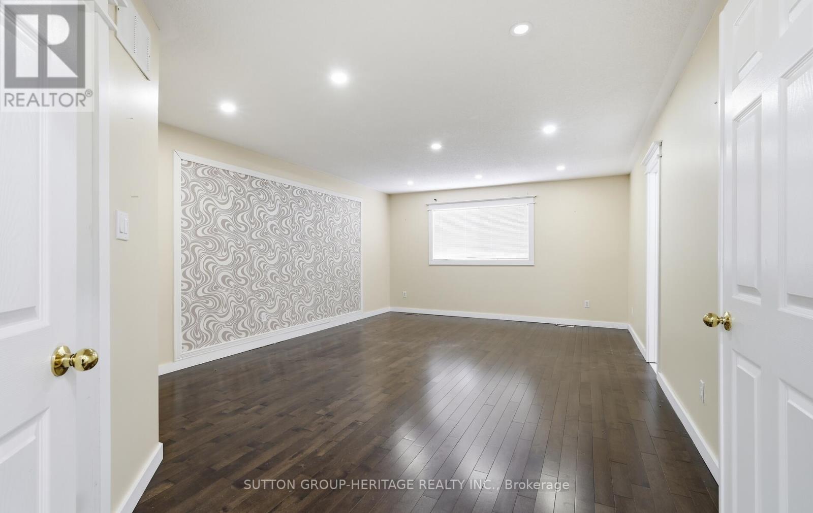 10 Greenhalf Drive, Ajax, Ontario  L1S 7N6 - Photo 10 - E12803210