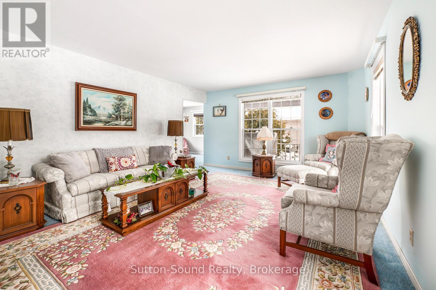 8 Pine Tree Drive, South Bruce Peninsula, Ontario  N0H 1P0 - Photo 11 - X12804742