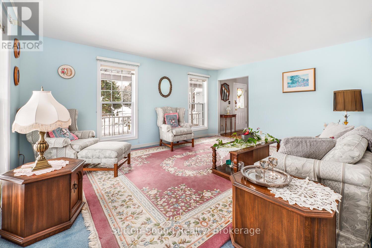 8 Pine Tree Drive, South Bruce Peninsula, Ontario  N0H 1P0 - Photo 12 - X12804742