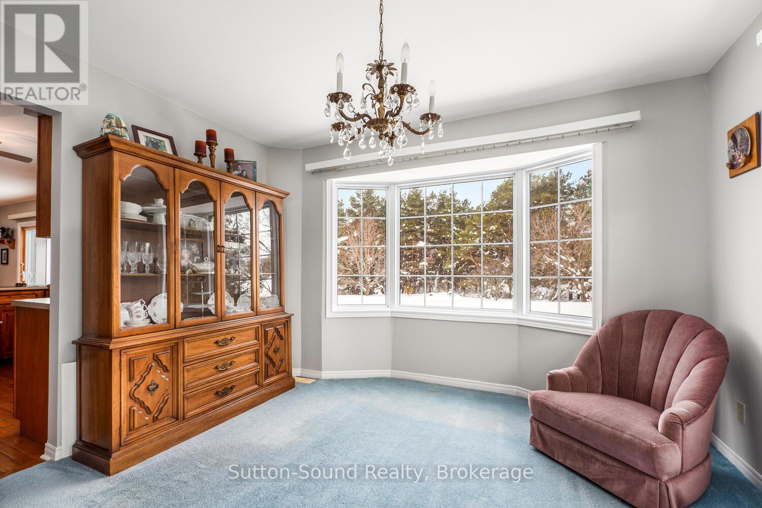 8 Pine Tree Drive, South Bruce Peninsula, Ontario  N0H 1P0 - Photo 14 - X12804742