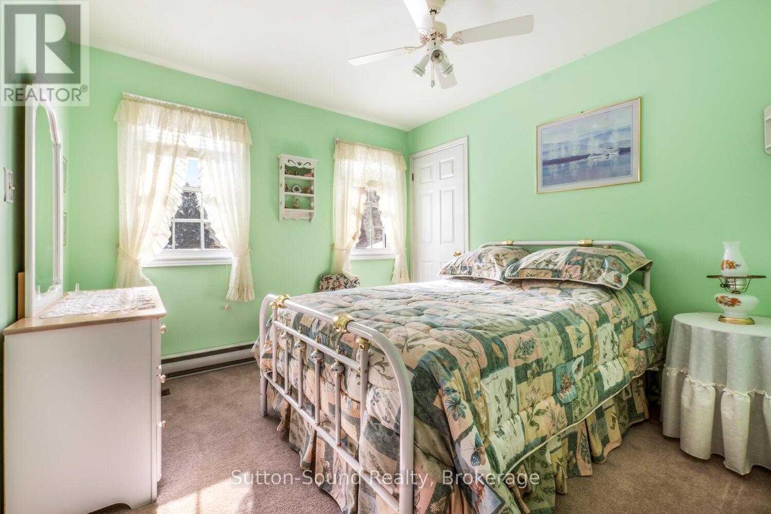 8 Pine Tree Drive, South Bruce Peninsula, Ontario  N0H 1P0 - Photo 26 - X12804742