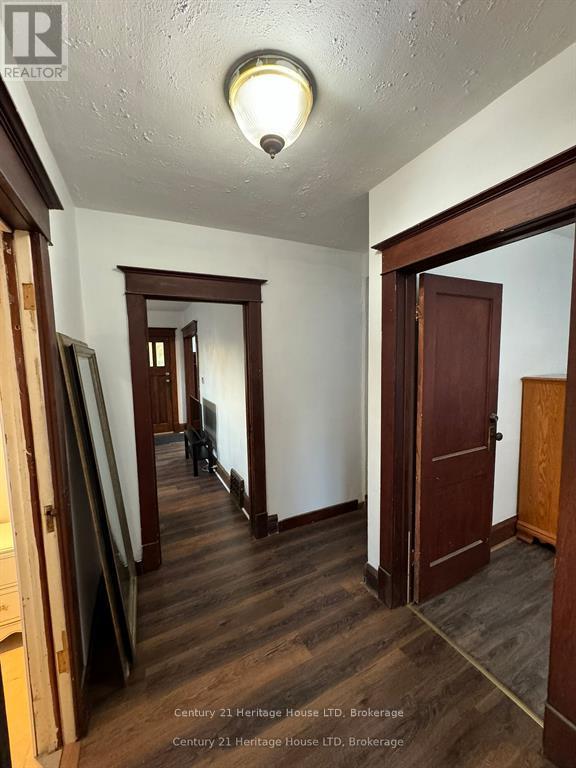 364 Glendale Avenue, St. Catharines, Ontario  L2T 1C1 - Photo 13 - X12804736