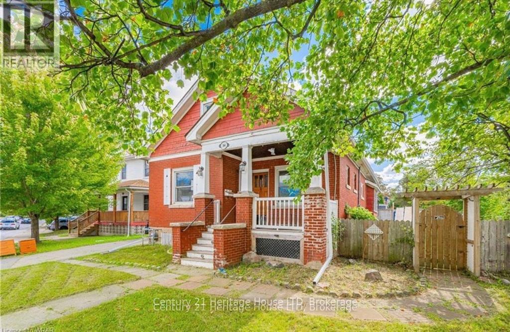 364 Glendale Avenue, St. Catharines, Ontario  L2T 1C1 - Photo 2 - X12804736