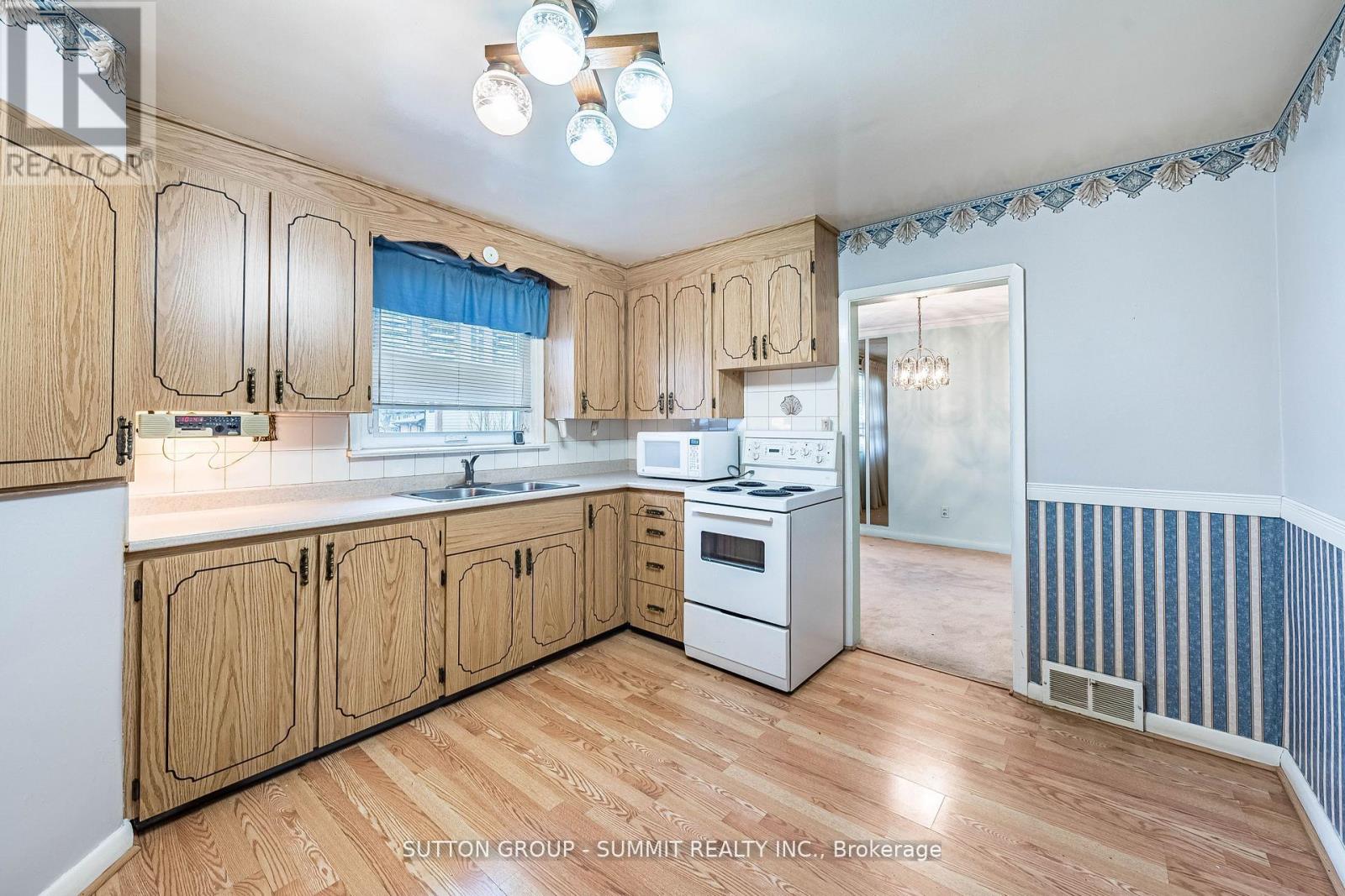 21 Grace Street, Toronto, Ontario  M1J 2M3 - Photo 16 - E12804726