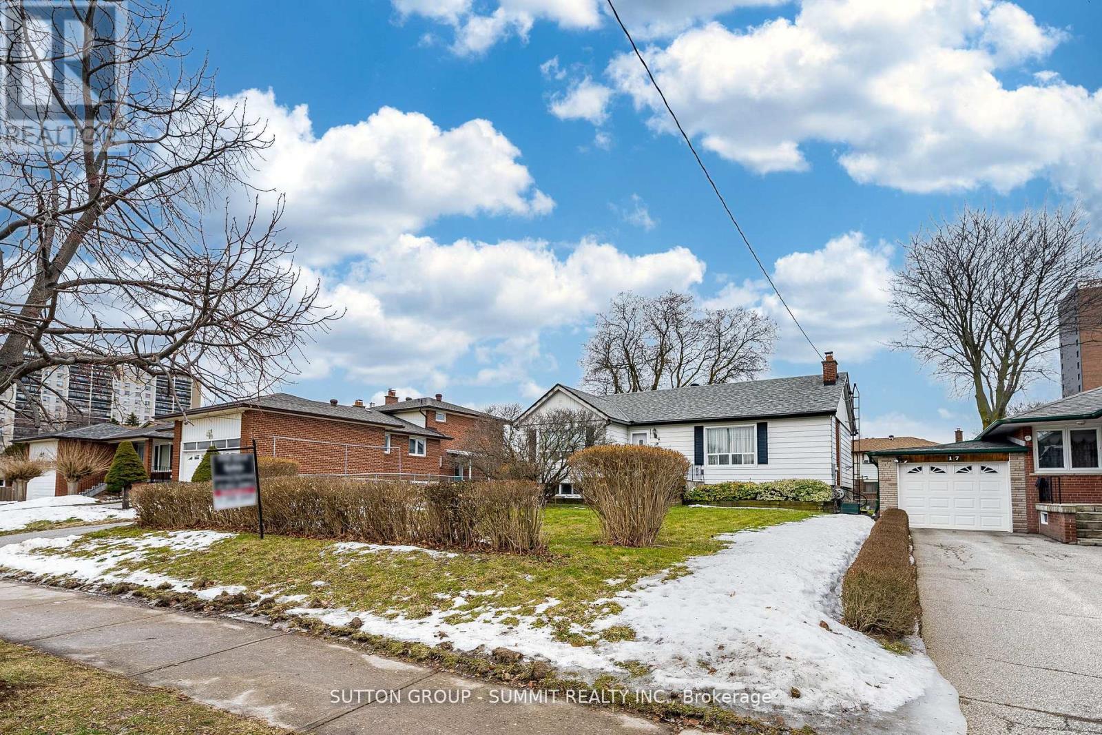 21 Grace Street, Toronto, Ontario  M1J 2M3 - Photo 3 - E12804726