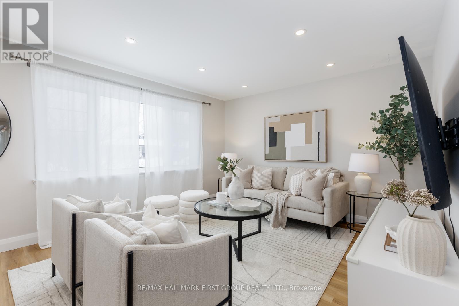 304 Farewell Street, Oshawa, Ontario  L1H 6L9 - Photo 13 - E12804728