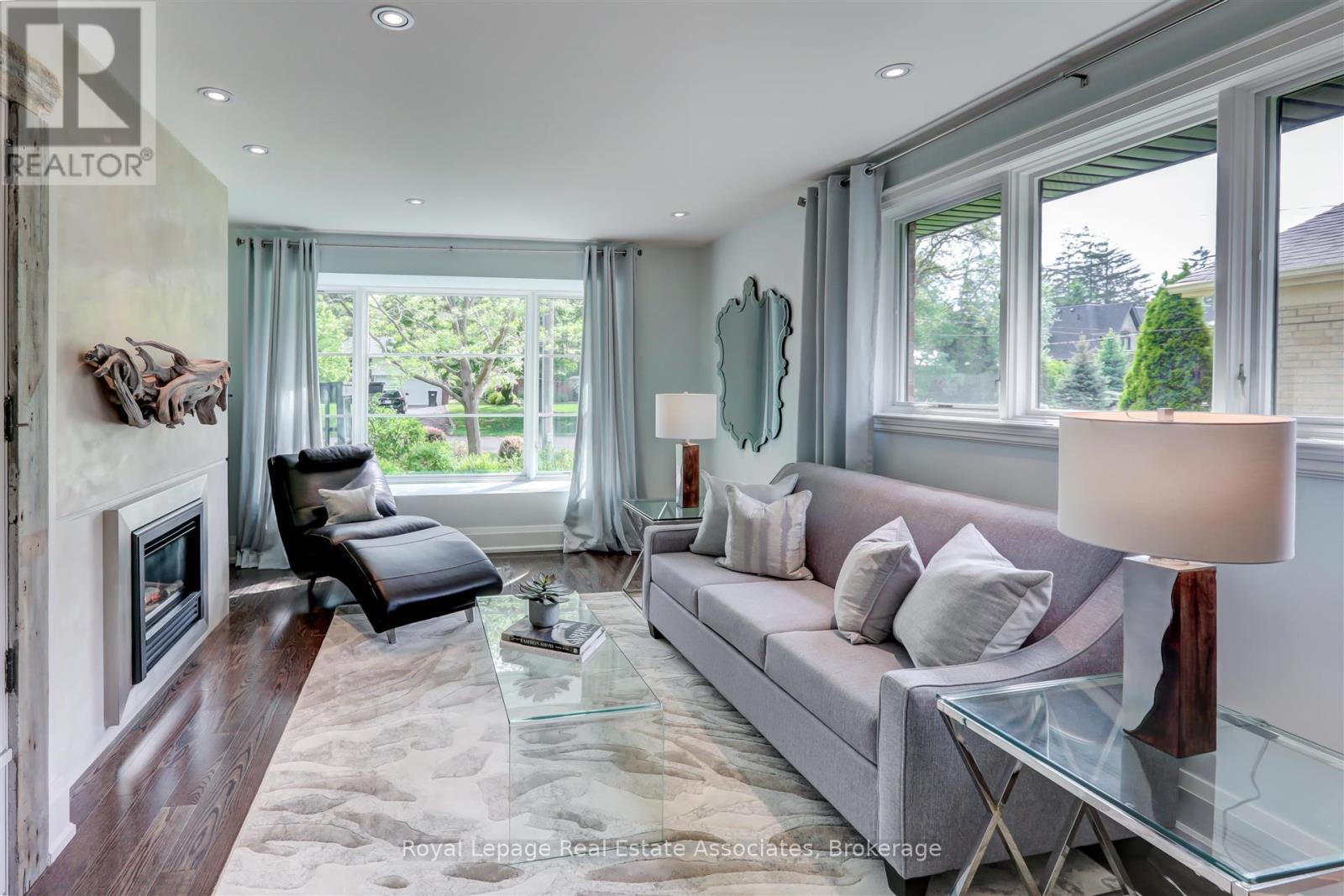 1399 Elaine Trail, Mississauga, Ontario  L5G 3W9 - Photo 7 - W12804722