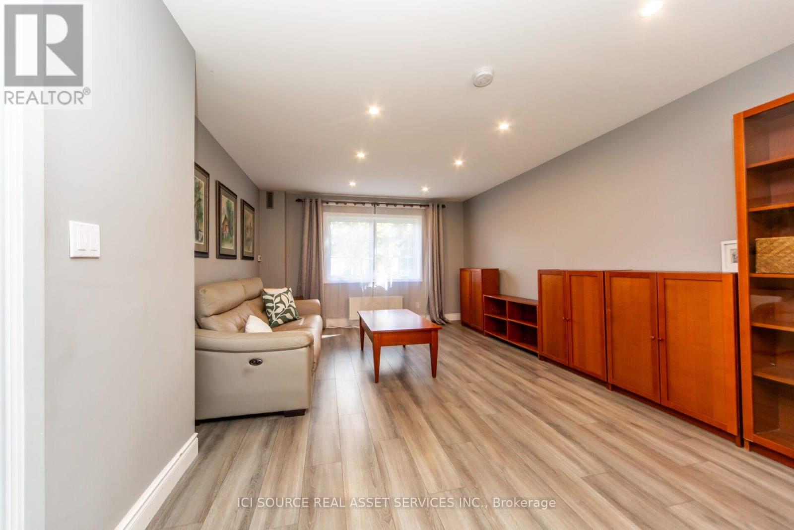 199 Mason Boulevard, Halton Hills, Ontario  L7J 1A7 - Photo 13 - W12804724